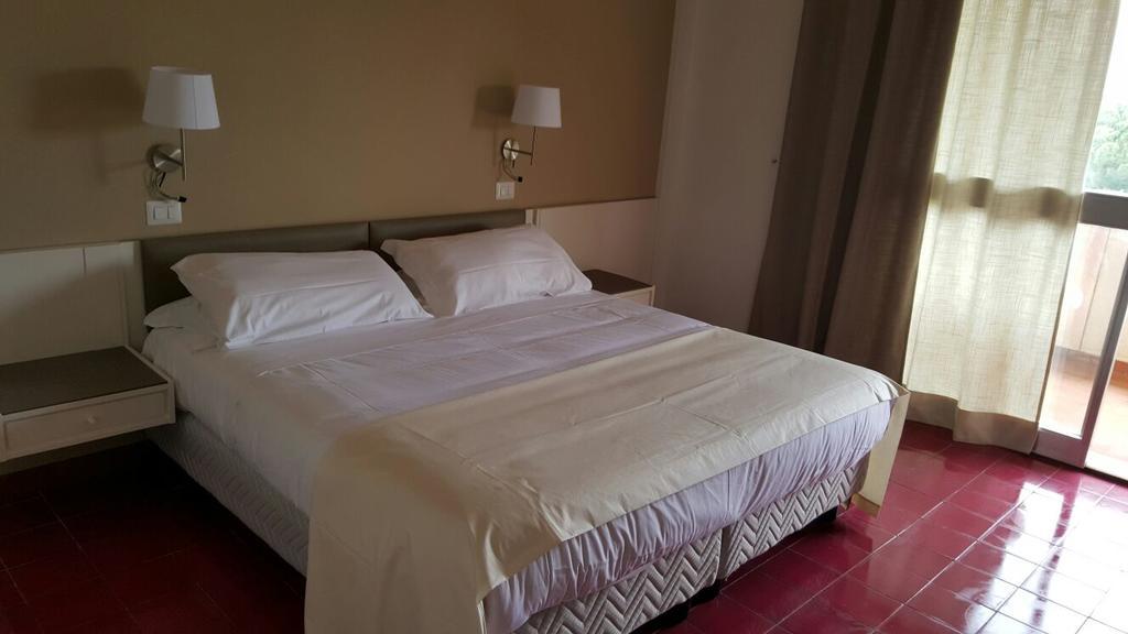 Park Hotel بايا دوميزيا المظهر الخارجي الصورة